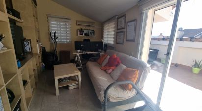 Appartement 3 chambres de 74 m² à Les Roquetes (08812)