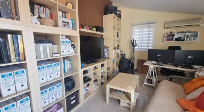 Appartement 3 chambres de 74 m² à Les Roquetes (08812)