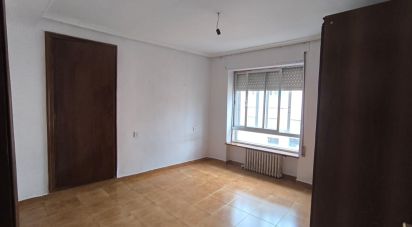 Pis 3 habitacions de 98 m² a San Andrés del Rabanedo (24010)