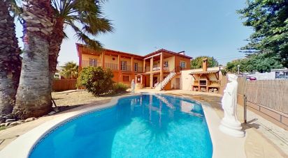 Casa 4 habitacions de 345 m² a Urbanitzacio Creixell-Mar (43839)