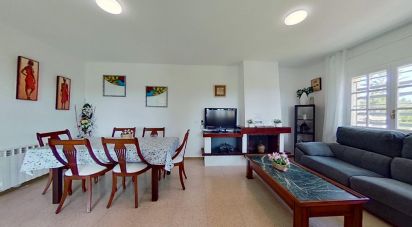 Casa 4 habitacions de 345 m² a Urbanitzacio Creixell-Mar (43839)