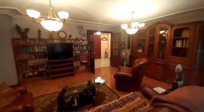 Appartement 4 chambres de 148 m² à La Bañeza (24750)