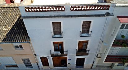 Casa de poble 4 habitacions de 258 m² a Pego (03780)
