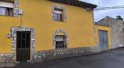 Casa 3 habitacions de 180 m² a San Adrián del Valle (24797)