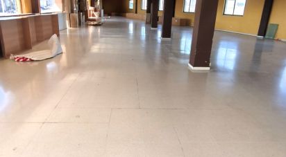 Edifici d'apartaments de 1.500 m² a San Andrés del Rabanedo (24010)