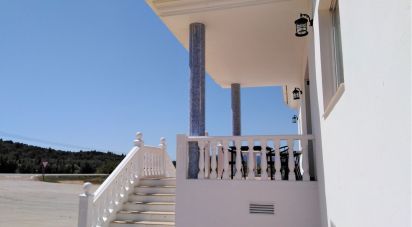 House 8 bedrooms of 350 m² in Cabanes (12180)