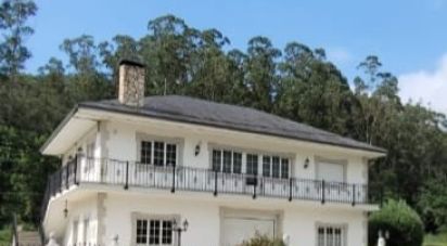 Casa 4 habitaciones de 268 m² en Viloalle (27747)