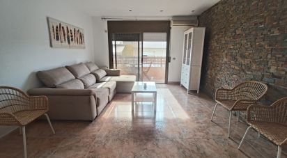 Appartement 3 chambres de 75 m² à Les Roquetes (08812)