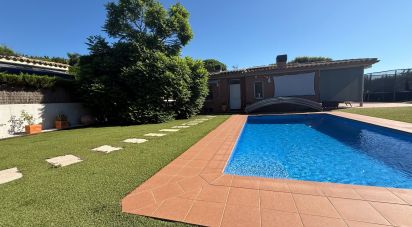 Apartment in house 4 bedrooms of 371 m² in Sant Vicenç de Montalt (08394)