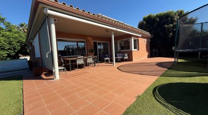 Apartment in house 4 bedrooms of 371 m² in Sant Vicenç de Montalt (08394)