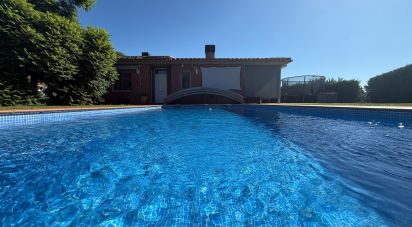 Apartment in house 4 bedrooms of 371 m² in Sant Vicenç de Montalt (08394)