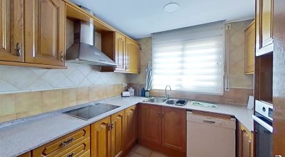 Casa 4 habitaciones de 144 m² en La Pobla de Montornès (43761)