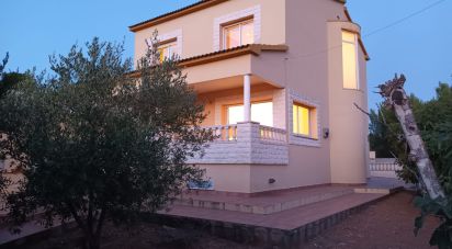 Casa 4 habitacions de 208 m² a La Bisbal del Penedès (43717)