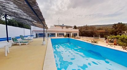 Casa 5 habitacions de 308 m² a Ibi (03440)