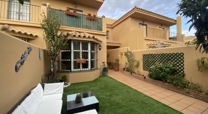 Habitatge unifamiliar 4 habitacions de 100 m² a Chiclana de la Frontera (11130)