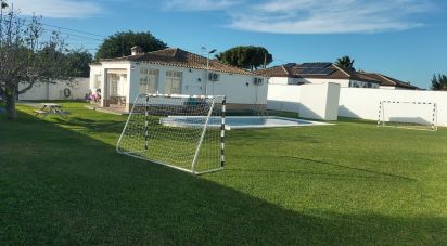 Casa 3 habitacions de 174 m² a Chiclana de la Frontera (11130)