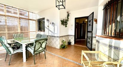 Casa 4 habitacions de 222 m² a Lepe (21440)