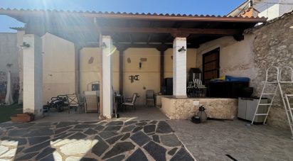 Casa de poble 3 habitacions de 323 m² a Los Santos de la Humosa (28817)