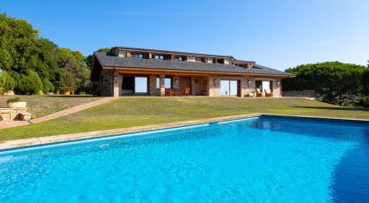 Mas 5 bedrooms of 949 m² in Sant Andreu de Llavaneres (08392)