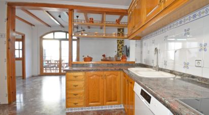Apartment in house 4 bedrooms of 314 m² in Sax (03630)