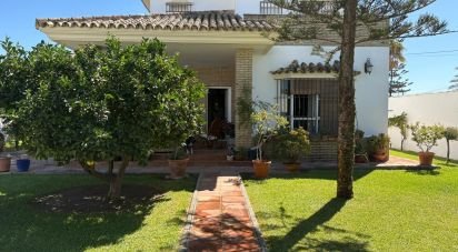 Casa de muntanya 5 habitacions de 265 m² a Chiclana de la Frontera (11130)