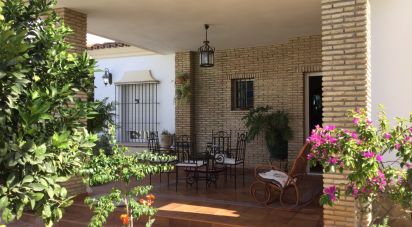 Casa de muntanya 5 habitacions de 265 m² a Chiclana de la Frontera (11130)