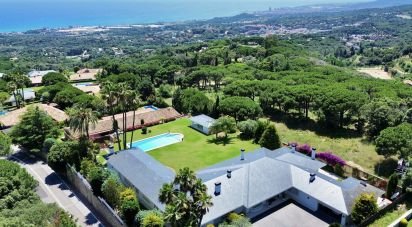 House 8 bedrooms of 885 m² in Sant Vicenç de Montalt (08394)