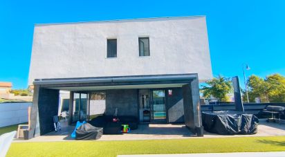 Casa 3 habitacions de 131 m² a Roda de Bara (43883)