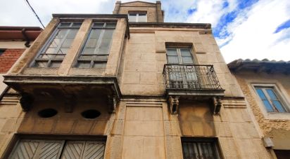 Maison de village 0 chambre de 380 m² à San Justo de la Vega (24710)