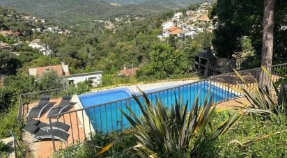 House 5 bedrooms of 300 m² in Argentona (08310)