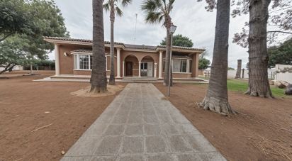Casa 4 habitaciones de 391 m² en Chiclana de la Frontera (11130)