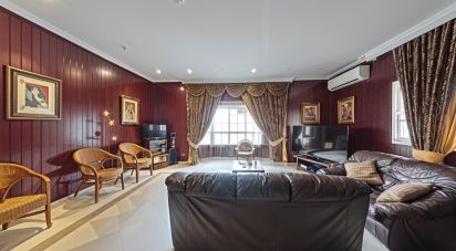 Casa 4 habitacions de 391 m² a Chiclana de la Frontera (11130)