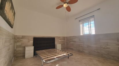 Casa rústica 2 habitacions de 94 m² a Los Montesinos (03187)