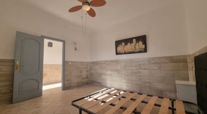 Casa rústica 2 habitacions de 94 m² a Los Montesinos (03187)