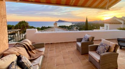 Lodge 4 bedrooms of 146 m² in Altea (03590)