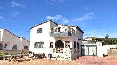 Maison 5 chambres de 218 m² à La Bisbal del Penedès (43717)