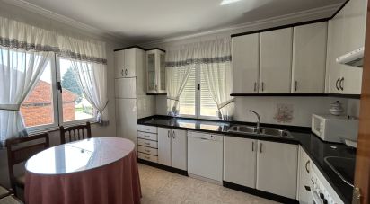 Casa 5 habitacions de 204 m² a Soto de la Vega (24768)