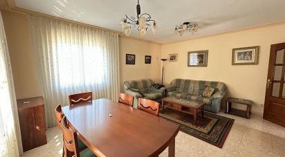 Casa 5 habitacions de 204 m² a Soto de la Vega (24768)