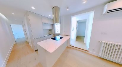 Ático 2 habitaciones de 80 m² en Madrid (28015)