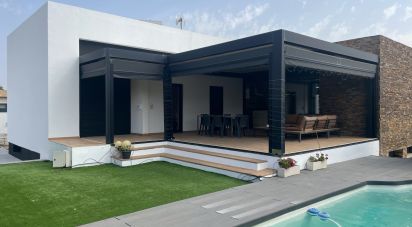 Maison 4 chambres de 318 m² à Salou (43840)